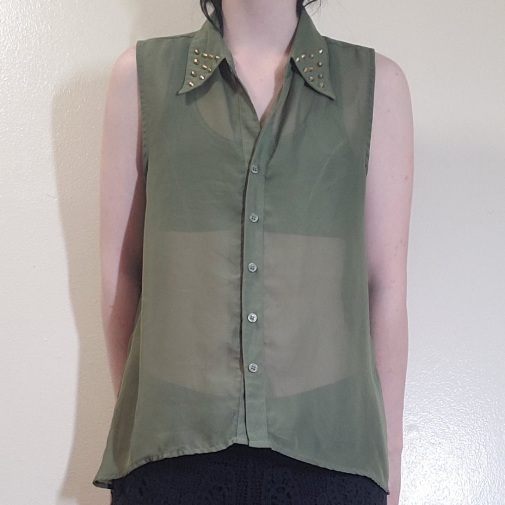 Studded collar green blouse - Picture 1 of 3
